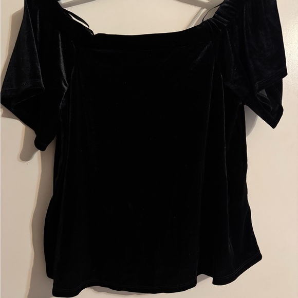 Velvet Off-Shoulder Top - Picture 2 of 3